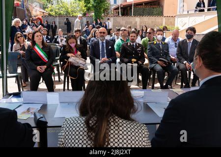 Naples, Italie. 16th mai 2022. Commémoration de Domenico Noviello, le 16 mai 2022, dans le lieu où il a été tué par la Camorra, dans la via Lénine à Castelvolturno. Crédit : Agence photo indépendante/Alamy Live News Banque D'Images