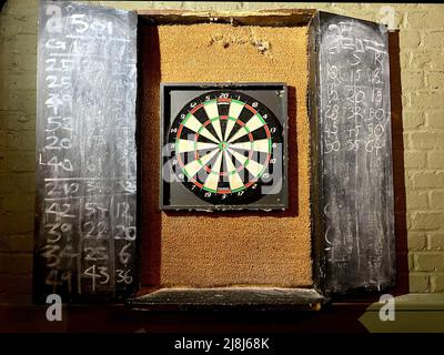 DART Board, Ye Olde Cheshire Cheese, Londres, Royaume-Uni Banque D'Images