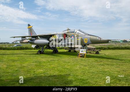 Norwich, Norfolk, Royaume-Uni – mai 14 2022. Un avion militaire Jaguar Sepecat mis à terre Banque D'Images