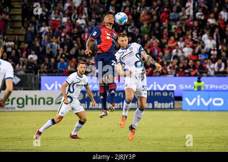 Unipol Domus, Cagliari, Italie, 15 mai 2022, Henrique Dalbert de Cagliari Calcio pendant Cagliari Calcio vs Inter - FC Internazionale - soce italien Banque D'Images