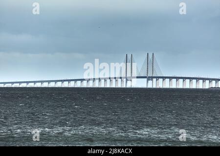 Pont d'Oresund sur la mer entre la Suède et le Danemark Banque D'Images