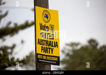 Siège de Mackellar au nord de Sydney, affiches du Parti de l'Australie unie faisant la promotion de leur candidat au siège fédéral de Mackellar, avant l'élection Banque D'Images