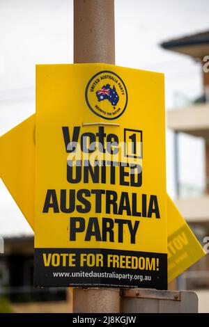 Siège de Mackellar au nord de Sydney, affiches du Parti de l'Australie unie faisant la promotion de leur candidat au siège fédéral de Mackellar, avant l'élection Banque D'Images