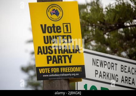 Siège de Mackellar au nord de Sydney, affiches du Parti de l'Australie unie faisant la promotion de leur candidat au siège fédéral de Mackellar, avant l'élection Banque D'Images