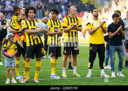DORTMUND, ALLEMAGNE - MAI 14 : Reinier de Borussia Dortmund et Erling Haaland de Borussia Dortmund pendant le 1. Match de Bundesliga entre Borussia Dortmund et Hertha BSC au signal Iduna Park le 14 mai 2022 à Dortmund, Allemagne (photo de Joris Verwijst/Orange Pictures) Banque D'Images