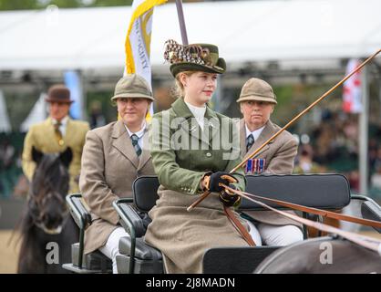 Lady Louise Mountbatten-Windsor au volant de sa Majesté la Reine des poneys tombés et la calèche de son grand-père au Royal Windsor Horse Show 2022 © 2021 Nico Morgan. Tous droits réservés Banque D'Images