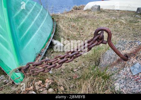 lourde chaîne d'amarrage de bateau rouillé Banque D'Images
