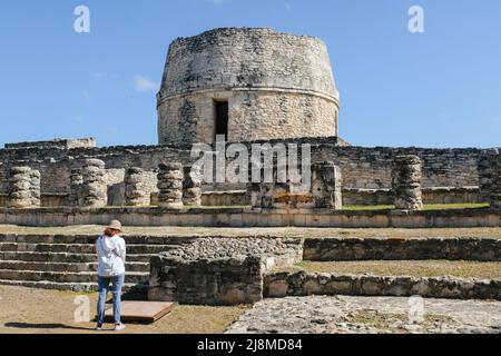 Tourisme, site archéologique maya de Mayapan, Yucatan, Mexique Banque D'Images