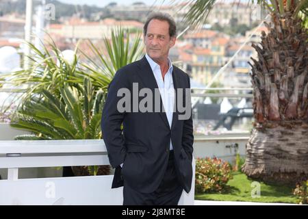 17 mai 2022, Cannes, Côte d'Azur, France: VINCENT LINDON participe à la séance photo du jury de sélection officielle au cours du Festival annuel 75th du film de Cannes (Credit image: © Mickael Chavet/ZUMA Press Wire) Banque D'Images