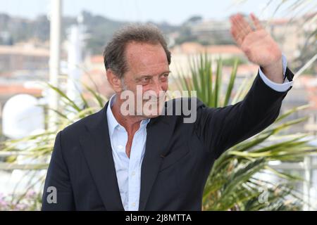 17 mai 2022, Cannes, Côte d'Azur, France: VINCENT LINDON participe à la séance photo du jury de sélection officielle au cours du Festival annuel 75th du film de Cannes (Credit image: © Mickael Chavet/ZUMA Press Wire) Banque D'Images