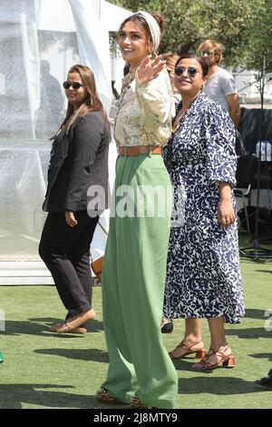 17 mai 2022, Cannes, Côte d'Azur, France: DEEPIKA PAKUDONE participe à la séance photo du jury de sélection officiel lors du Festival de Cannes 75th (Credit image: © Mickael Chavet/ZUMA Press Wire) Banque D'Images