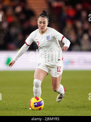 Photo du dossier datée du 17-02-2022 de Lucy Bronze en Angleterre. L'équipe provisoire de l'Angleterre pour l'Euro 2022 des femmes de l'UEFA a été annoncée. Date de publication : le mardi 17 mai 2022. Banque D'Images