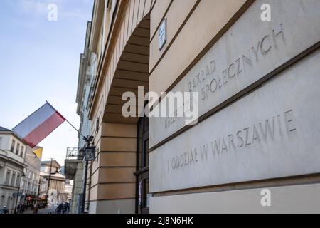 Bâtiment de 1st succursale à Varsovie de l'institution d'assurance sociale - ZUS à Varsovie, capitale de la Pologne Banque D'Images