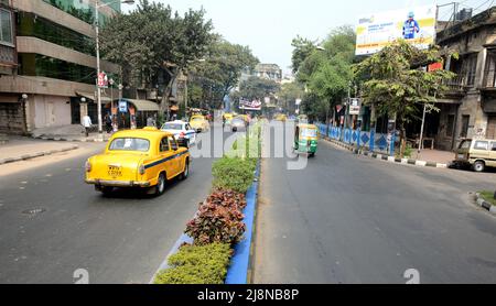 Rénovation et entretien la route principale de la ville de Joy Calcutta pour une ville propre. Banque D'Images