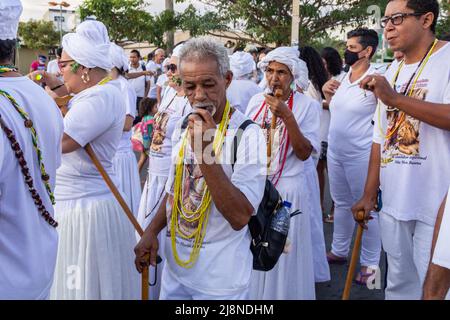 Aparecida de Goiás, Brésil – 15 mai 2022 : des personnes se sont rassemblées pour la procession des anciens Noirs dans la ville d'Aparecida de Goiânia. Banque D'Images