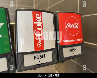 ÉTATS-UNIS. 14th mars 2022. Fontaine de soda avec Coca COCLA et Coca-Cola Light visible au restaurant McDonald's de Lafayette, Californie, le 14 mars 2022. (Photo de Gado/Sipa USA) crédit: SIPA USA/Alay Live News Banque D'Images