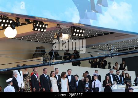 17 mai 2022 Cannes France, 75th cérémonie d'ouverture du Festival du film / crédit Ilona Barna BIPHOTONEWS /Alamy Live News Banque D'Images