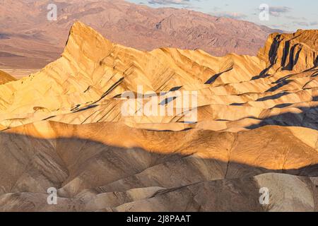 Sunrise at Zabriskie Point in Death Valley National Park Banque D'Images