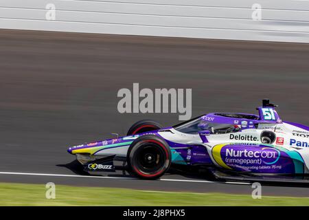 Indianapolis, Indiana, États-Unis. 17th mai 2022. TAKUMA SATO (51) de Tokyo, Japon se prépare à s'entraîner au circuit automobile Indianapolis 500 à Indianapolis, Indiana. (Credit image: © Walter G. Arce Sr./ZUMA Press Wire) Credit: ZUMA Press, Inc./Alamy Live News Banque D'Images