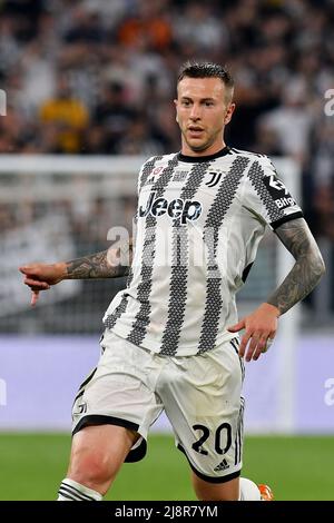 Turin, Italie. 16th mai 2022. Federico Bernardeschi de Juventus FC vu en action pendant la série Un match de football 2021/22 entre Juventus FC et SS Lazio au stade Allianz. Crédit : SOPA Images Limited/Alamy Live News Banque D'Images