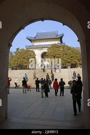 Nanjing, province de Jiangsu, Chine : mausolée du Dr Sun Yat Sen au parc national de Zhongshan Mountain près de Nanjing. Le Pavillon Stele. Banque D'Images