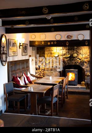 Une grande promenade jusqu'à un grand pub: Le Fauconberg Arms, Coxwold, North Yorkshire Banque D'Images