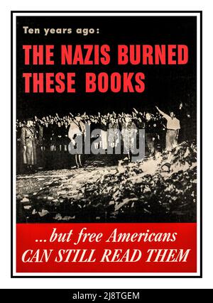 LE LIVRE NAZI BURNING American Propaganda affiche il y a dix ans, les Nazis ont brûlé ces livres mais les Américains libres peuvent toujours les lire Éditeur: U.S. Government Printing Office Agency: Office of War information Date: 1943 World War II format: Imprimé (affiche) : Photographie d'une foule de personnes qui saluent les nazis tandis que 3 soldats se tiennent à la garde sur une pile couvante de livres. La gravure de livres--Allemagne--1930-1940 Nazis--Allemagne--1930-1940 Seconde Guerre mondiale--posters de guerre des États-Unis--États-Unis--1940-1950 Banque D'Images