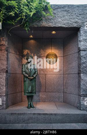 Statue d'Eleanor Roosevelt dans le site du Franklin Delano Roosevelt Memorial, Washington, D.C., États-Unis Banque D'Images