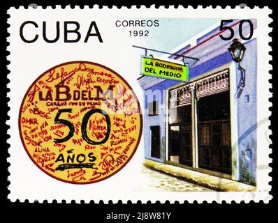 MOSCOU, RUSSIE - 14 MAI 2022: Timbre-poste imprimé à Cuba montre , série, vers Banque D'Images