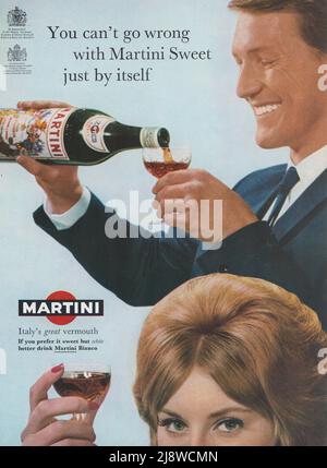 Martini vintage publicité papier annonce 1970s Martini bianco martini rosso Banque D'Images