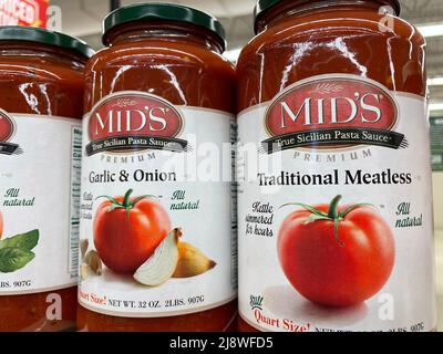 Grovetown, GA USA - 04 30 22: Vente au détail de la sauce traditionnelle MIDS Banque D'Images