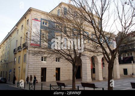 Théâtre national de Sao Carlos, opéra du 18th siècle à la façade néoclassique, Lisbonne, Portugal Banque D'Images