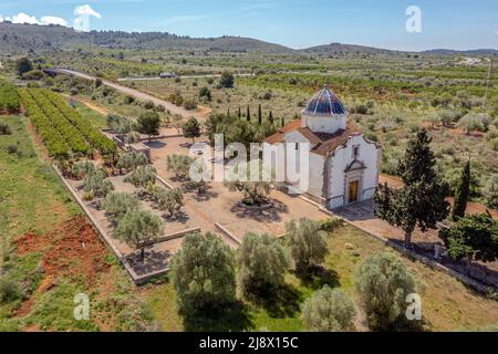 L'Ermitage de Calvary, dans la province d'Alcala de Chivert de Castellon, en Espagne, est une construction de style baroque valencien, vue panoramique aérienne Banque D'Images