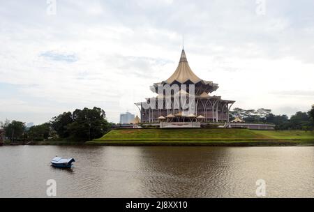 Rivière Sarawak à Kuching, Sarawak, Malaisie. Banque D'Images