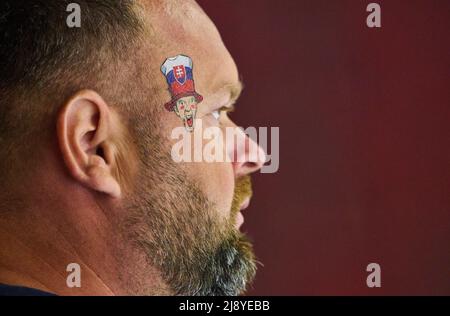 Helsinki, Finlande. 18th mai 2022. SVK fan dans le match SUISSE - SLOVAQUIE 5-3 du CHAMPIONNAT DU MONDE DE HOCKEY SUR GLACE IIHF Groupe B à Helsinki, Finlande, 18 mai 2022, saison 2021/2022 © Peter Schatz / Alay Live News Banque D'Images