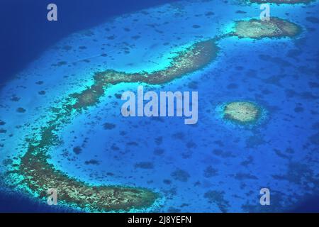 Vue aérienne d'un atoll, atoll Nord-Malé, Maldives, océan Indien, Asie Banque D'Images