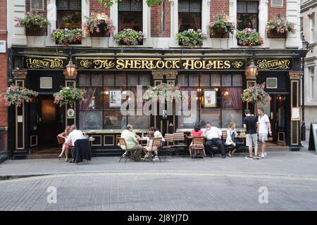 Extérieur du pub, Londres, Angleterre Banque D'Images