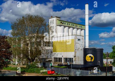 Ancienne usine de blé déchiquetée Nabisco, Welwyn Garden City, Herts, Royaume-Uni. Abandon en attente de réaménagement. Construit en 1926, l'architecte Louis de Soissons Grade 2. Banque D'Images