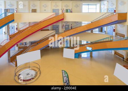 Huelva, Espagne - 16 mai 2022 : intérieur du bâtiment Galileo du campus de l'Université Carmen à l'Université de Huelva Banque D'Images