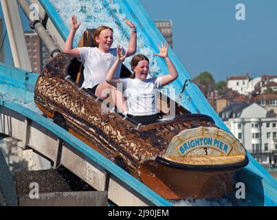 Le trajet sur la rivière Wild à Brighton Pier, en Angleterre Banque D'Images