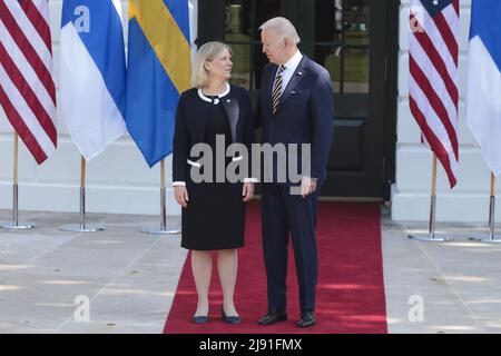 Washington, États-Unis. 19th mai 2022. LE président AMÉRICAIN Joe Biden, souhaite la bienvenue au Premier ministre suédois Magdalena Andersson à la Maison Blanche à Washington, DC, le 19 mai 2022. Photo d'Oliver Contreras/UPI crédit: UPI/Alay Live News Banque D'Images