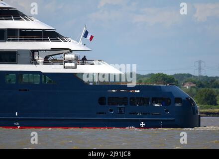 19/05/2022 Gravesend atteindre la Tamise britannique navire de croisière français le Bellot pendu à tribord comme elle se dirige vers Gravesend atteindre sur la Tamise. TH Banque D'Images