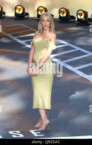 Mimi Slinger, Top Gun: Maverick Royal film Performance, Leicester Square Gardens, Londres, Royaume-Uni, 19 mai 2022, Photo de Richard Goldschmidt Banque D'Images