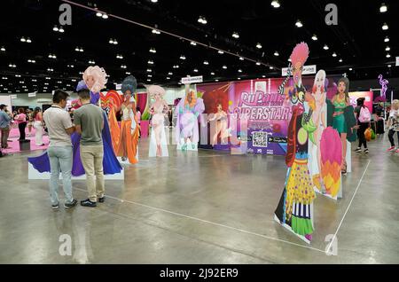 Atmosphère générale pendant le 2022 RuPaul DragCon, jour 2, qui s'est tenu au Centre DES congrès DE LA à Los Angeles, Californie, le vendredi 14 mai 2022. Photo de Jennifer Graylock-Graylock.com Banque D'Images