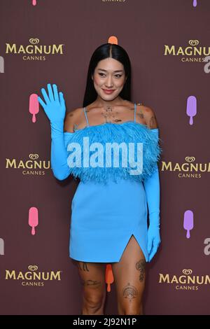 USAGE ÉDITORIAL SEULE Peggy Gou arrive à la fête Magnum “Classics CAN be Remixed” à Cannes, France. Date de la photo: Jeudi 19 mai 2022. Banque D'Images