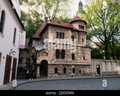 Prague, République Tchèque - Mai 14 2022 : Synagogue Klausen ou façade extérieure de Klausova Synagoga. Banque D'Images