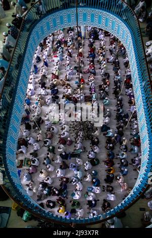 Maison de la paix connue sous le nom de mosquée, où les musulmans prient. Cette image a été prise le 14 avril 2022, à partir de la mosquée Baitulmukarram, Dhaka, Bangladesh, Banque D'Images