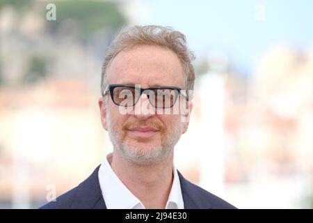 Cannes, France. 20th mai 2022. Cannes, France, vendredi, mai. 20, 2022 - James Gray est vu à l'Armageddon Time Photocall lors du Festival de Cannes 75th au Palais des Festivals et des Congrès de Cannes . Photo par crédit : Julie Edwards/Alamy Live News Banque D'Images