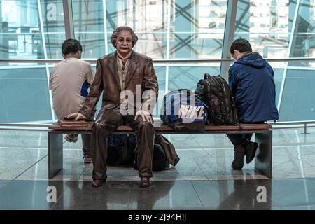 Francfort, Allemagne - 14.07.2021: Statue Albert Einstein à l'aéroport de Francfort, Allemagne Banque D'Images