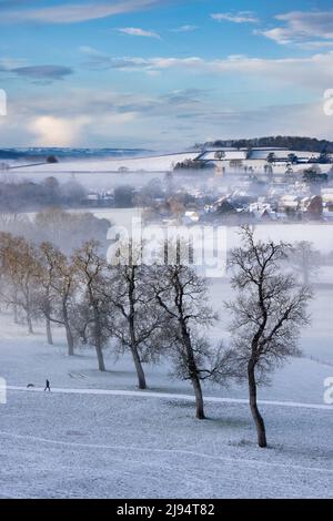 Port de Milborne dans la neige et la brume, Somerset, Angleterre, Royaume-Uni Banque D'Images
